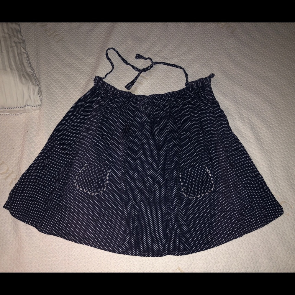 Apron navy with small white polka dots